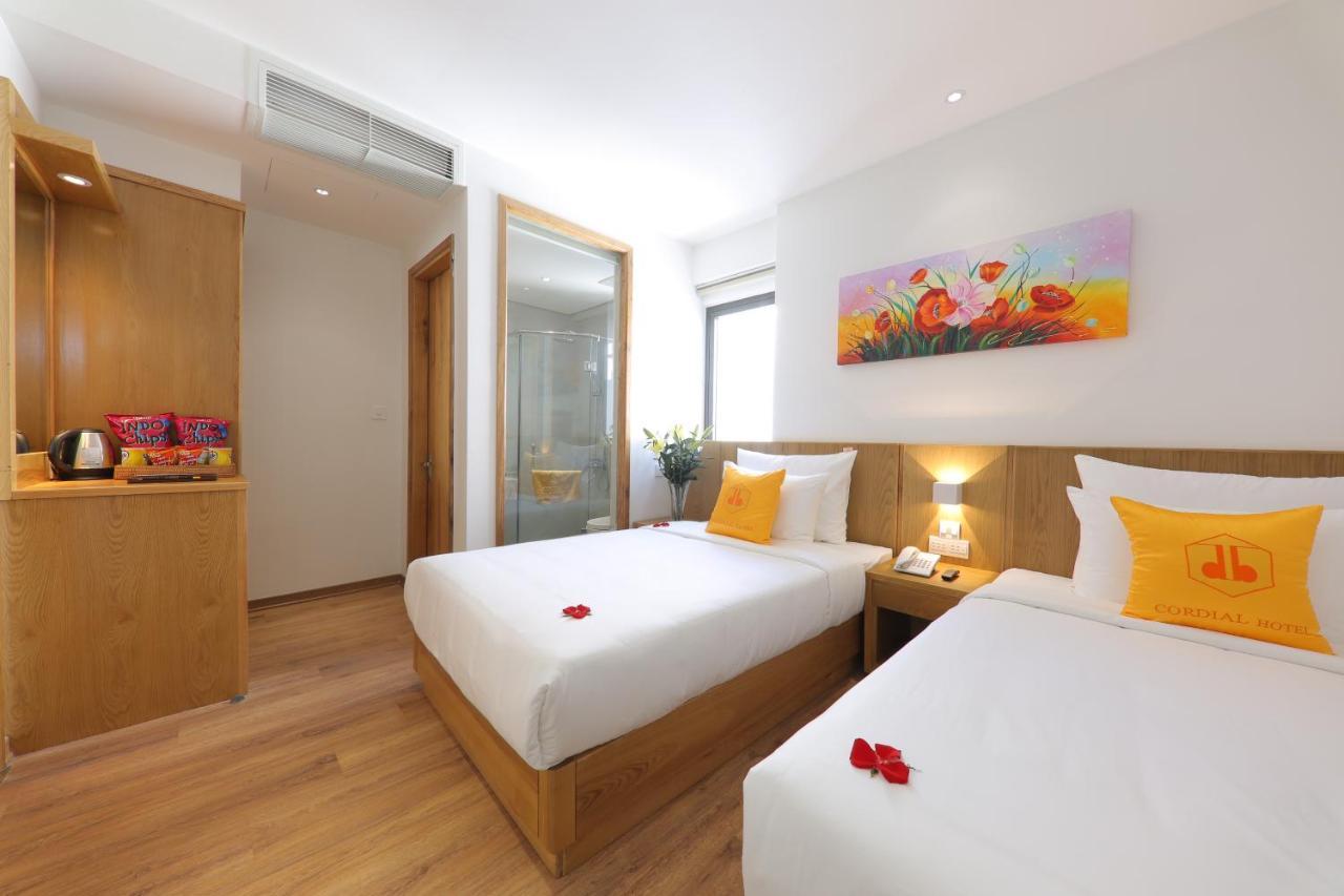 Cordial Hotel Da Nang Esterno foto