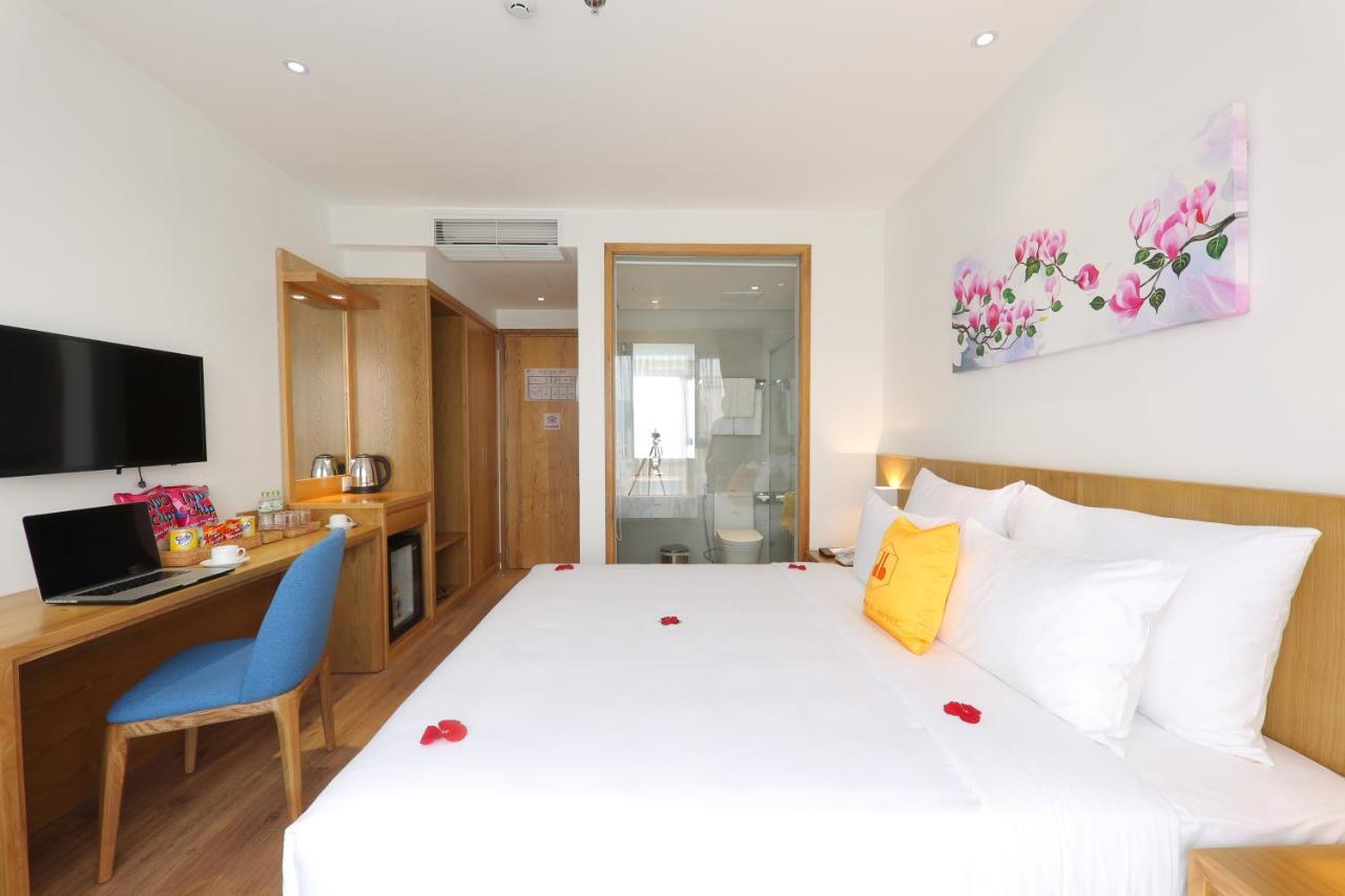 Cordial Hotel Da Nang Esterno foto