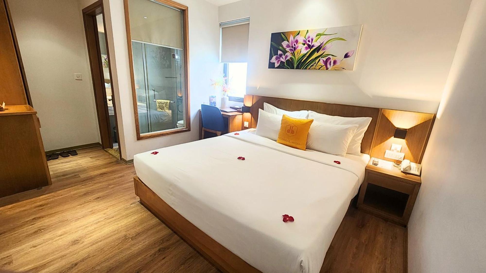 Cordial Hotel Da Nang Esterno foto