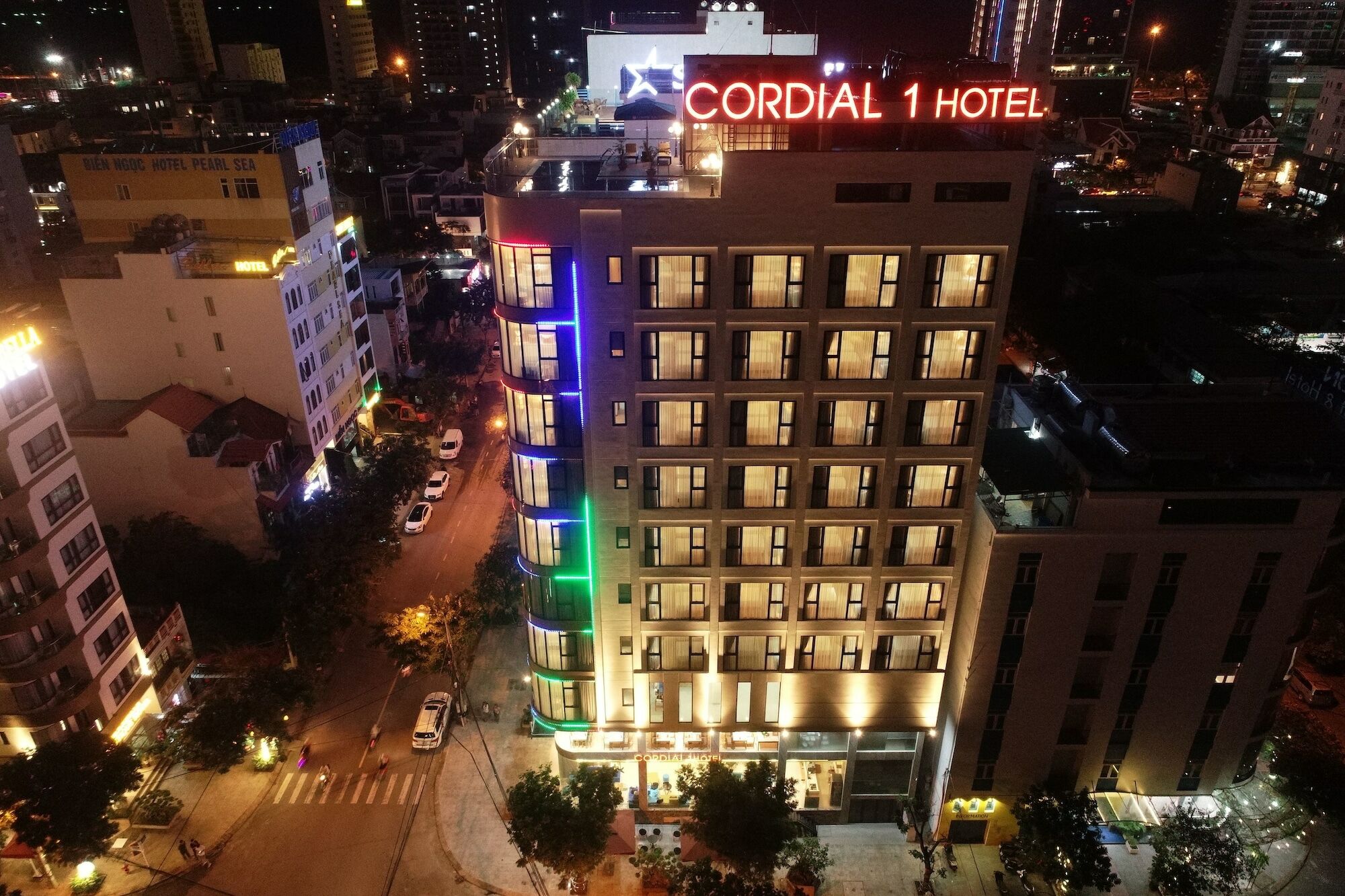 Cordial Hotel Da Nang Esterno foto