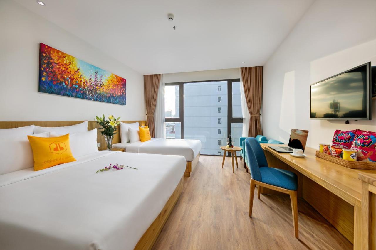 Cordial Hotel Da Nang Esterno foto