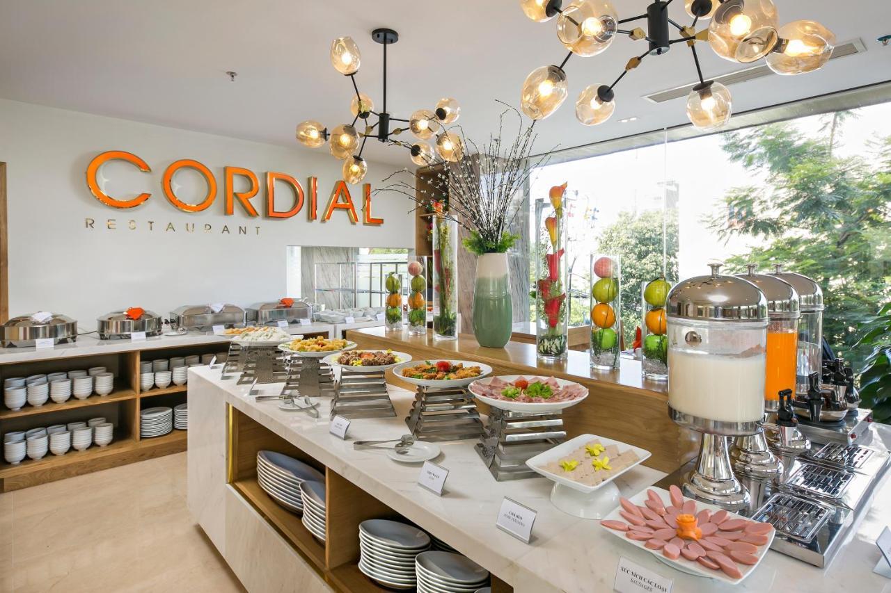Cordial Hotel Da Nang Esterno foto