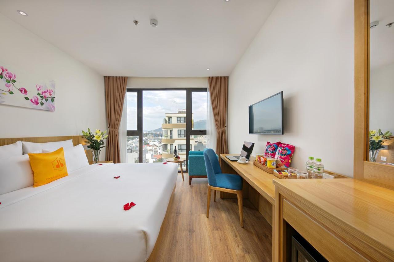 Cordial Hotel Da Nang Esterno foto